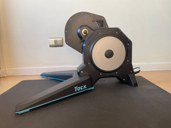 Rodillo Tacx Flux 2 + accesorios - Image 3