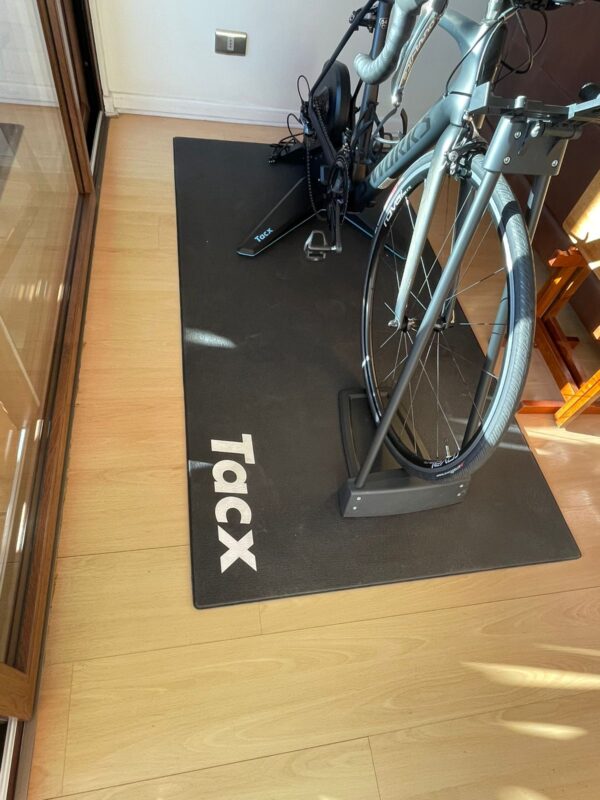 Rodillo Tacx Flux 2 + accesorios - Image 5