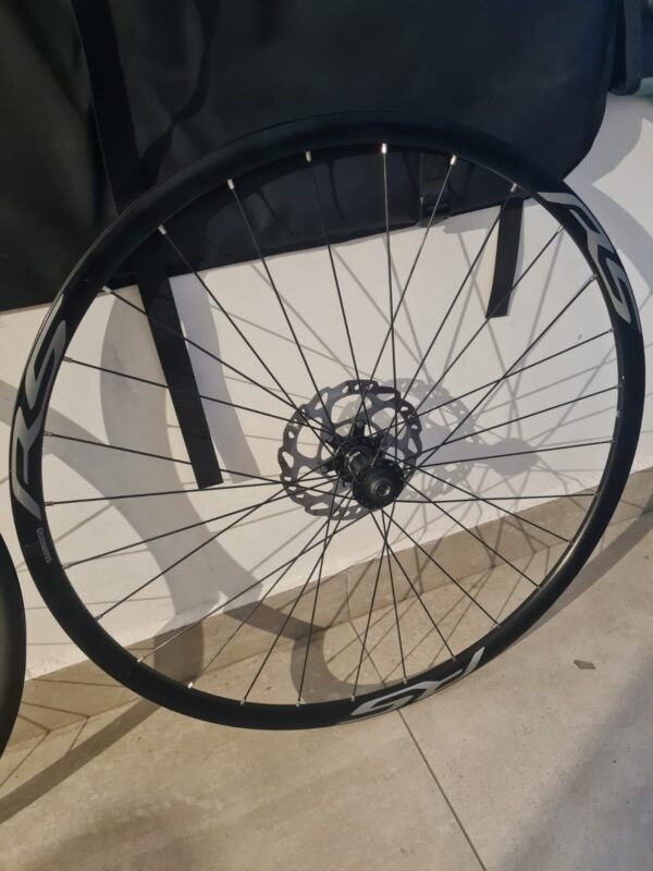 Ruedas Ruta Shimano RS Nueva - Image 8