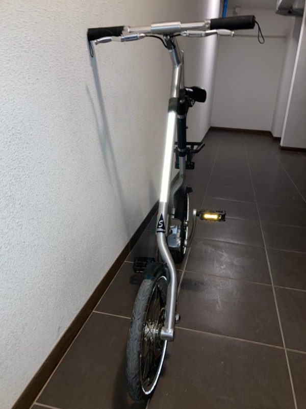 Bicicleta Strida con Bolso - Image 4
