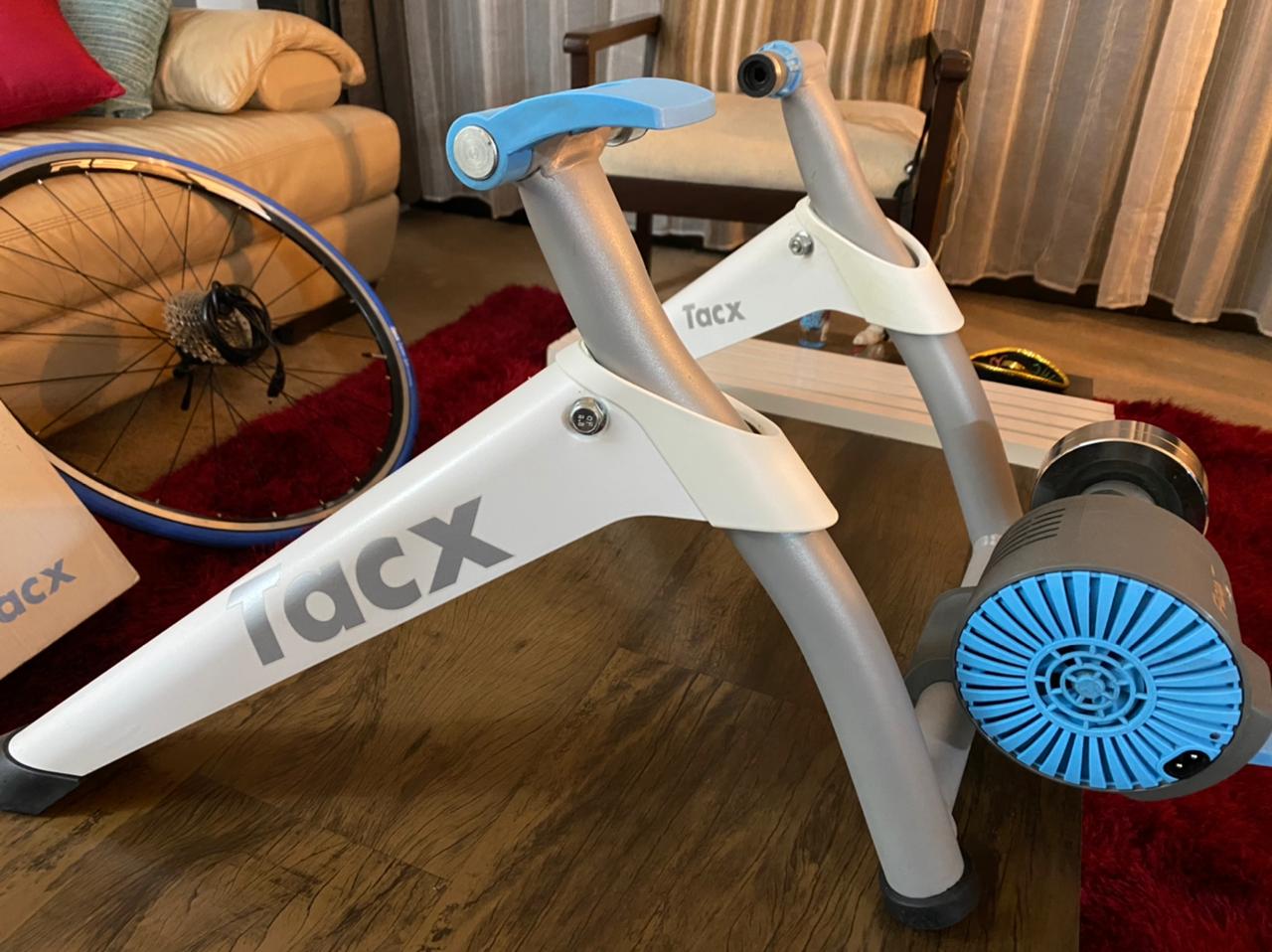 Rodillo Tacx Flow Smart + Rueda - Image 2