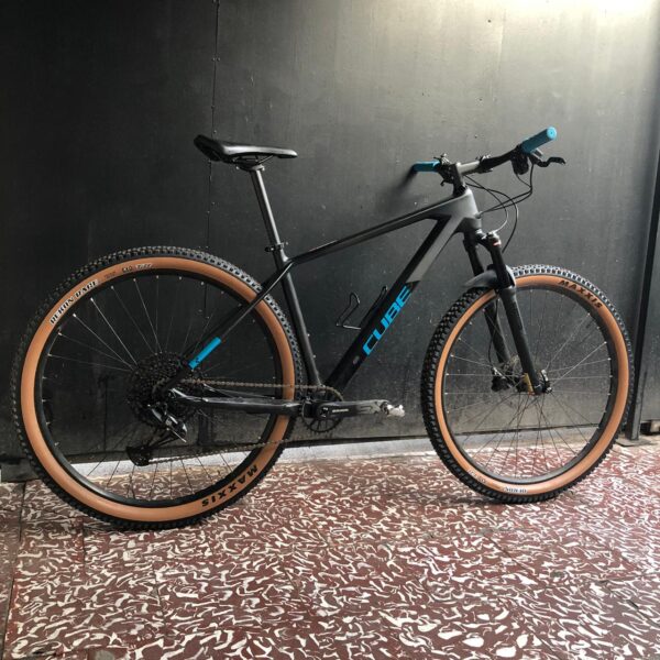 Cube Reaction One Carbono Talla L - Image 2