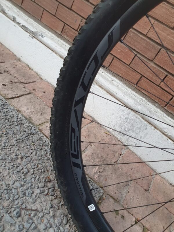 Specialized Epic Expert Carbon 29 Talla M - Image 12