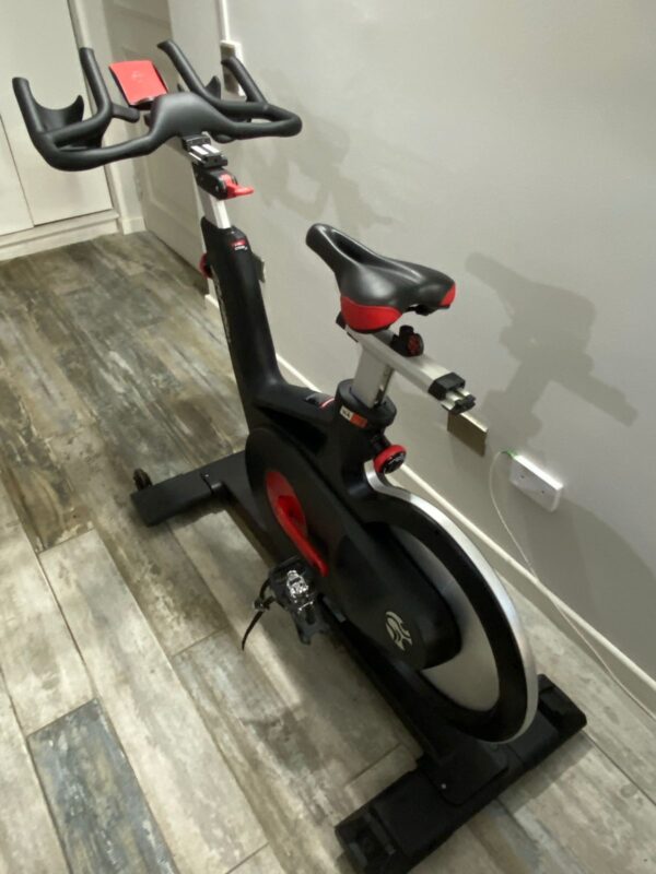 Bicicleta Indoor Life Fitness IC4 - Image 3