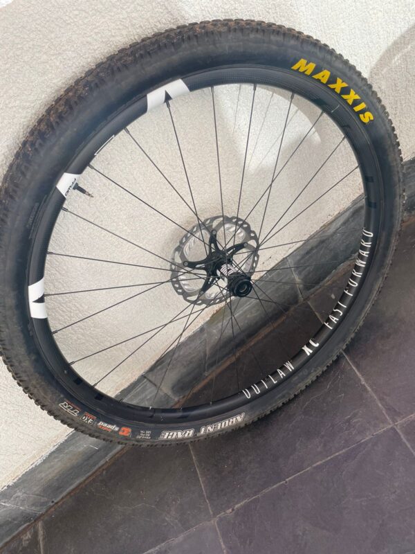Ruedas FFWD Outlaw XC Aro 29 Nuevas - Image 7