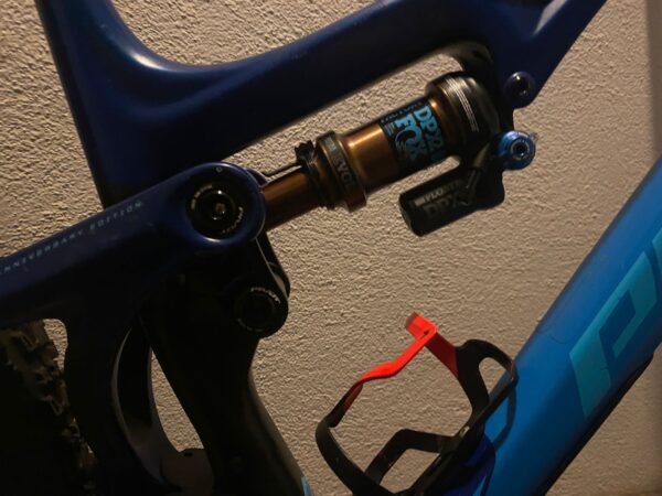 Pivot mach 5.5 aniversay edición, versión limitada Talla L - Image 4