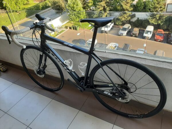 Trek Domane S Talla 54 + Rodillo Tacx Satori Smart - Image 2