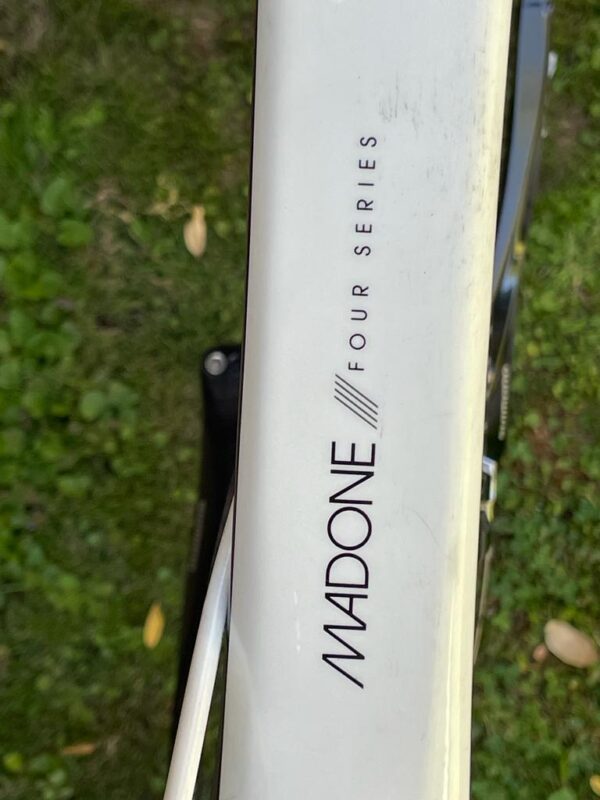 Trek Madone 4.3 H2 Talla 54 - Image 10
