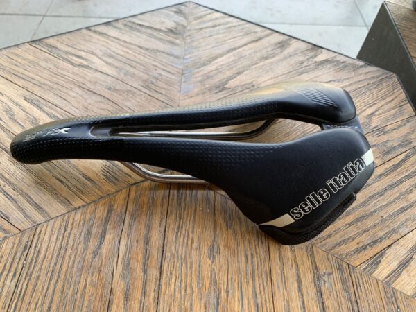 Asiento Selle Italia Superflow Titanio - Image 2