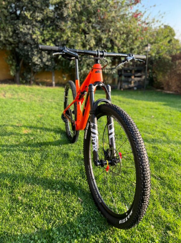 KTM SCARP 2022 Talla L Componentes nuevos - Image 18