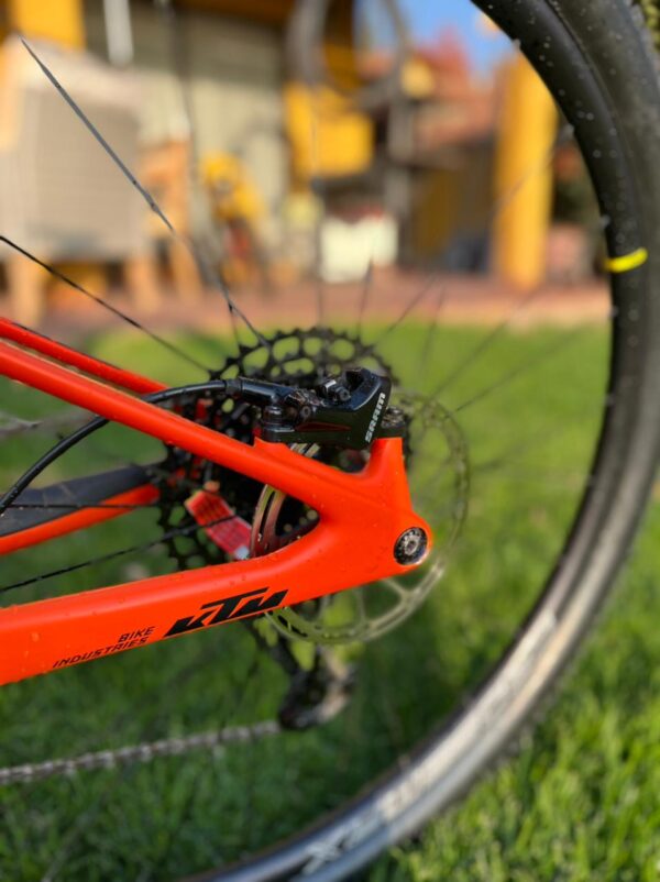 KTM SCARP 2022 Talla L Componentes nuevos - Image 12