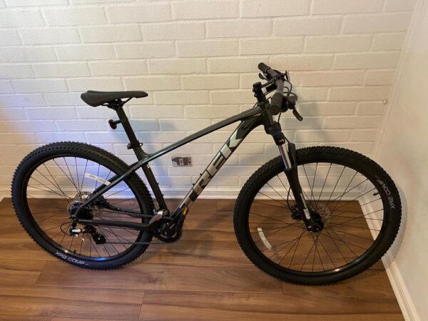 Trek Marlin 5 Talla M/L Nueva - Image 9