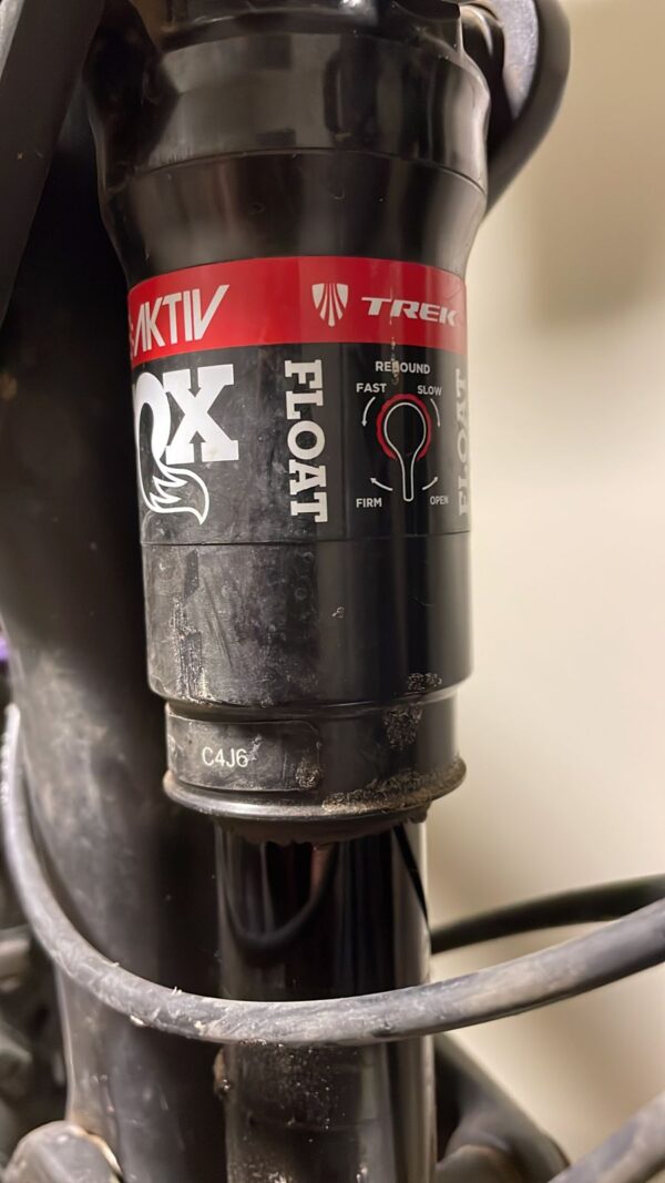 Trek Top Fuel 9.8 Talla 17.5 - Image 3
