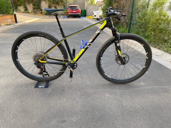 Canyon Exceed CF SLX Talla S - Image 5
