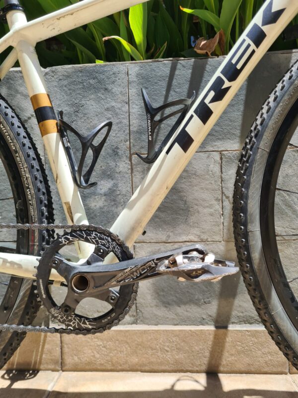 Trek Checkpoint AL 3 Talla 52 - Image 4