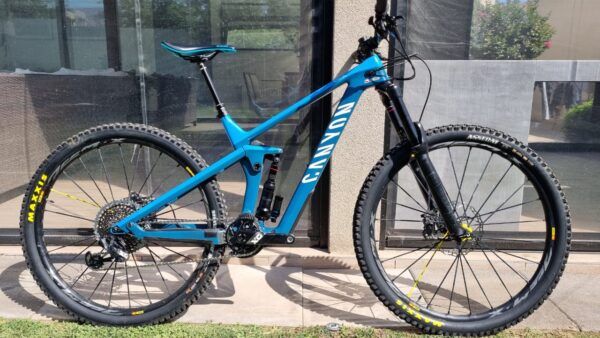 Canyon Strive CF 9.0 Team Talla M - Image 11
