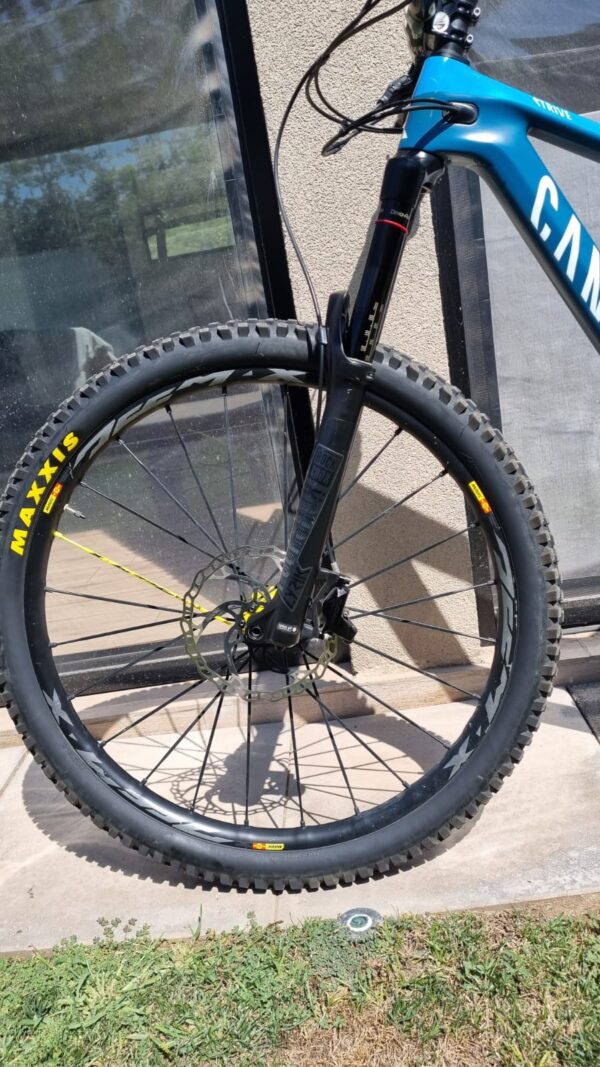 Canyon Strive CF 9.0 Team Talla M - Image 9