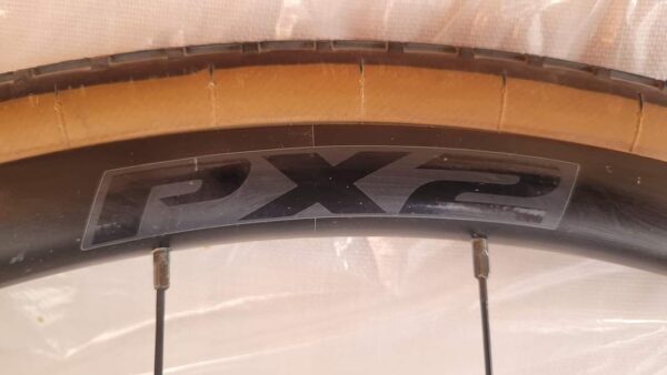 Rueda Giant PX2 + neumático - Image 4
