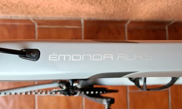 Trek Emonda ALR 5 Talla 54 - Image 4