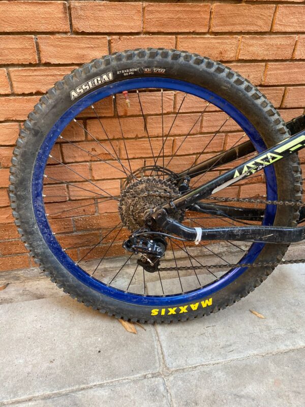Commencal Meta AM V4 650B WC Talla L - Image 13