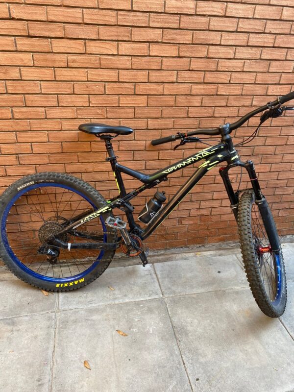Commencal Meta AM V4 650B WC Talla L - Image 14