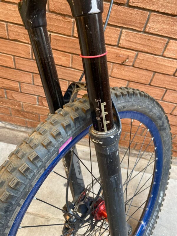 Commencal Meta AM V4 650B WC Talla L - Image 9