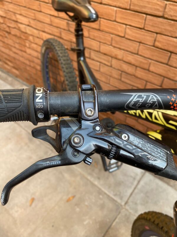 Commencal Meta AM V4 650B WC Talla L - Image 6