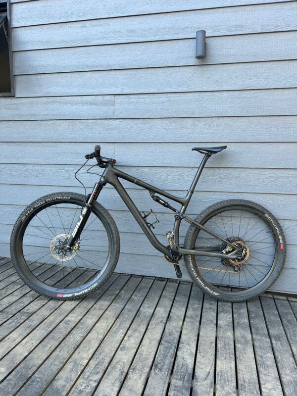 Epic Sworks Talla L - Image 3